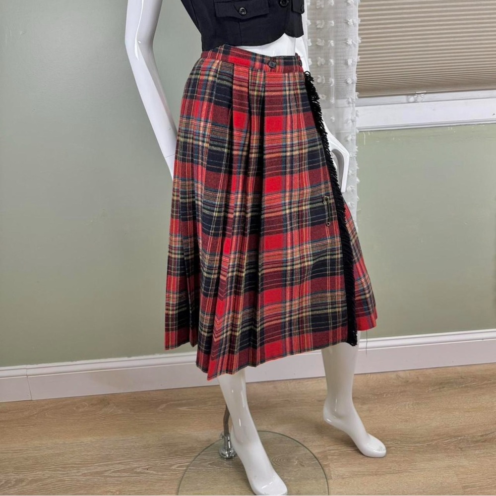 Vintage 1970s ILGWU Red Pleated Tartan Wool Wrap‎ Midi Skirt - Fringe Kilt Style - Picture 3 of 7